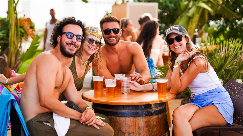Friends together at Jet Pool Party in Ibiza